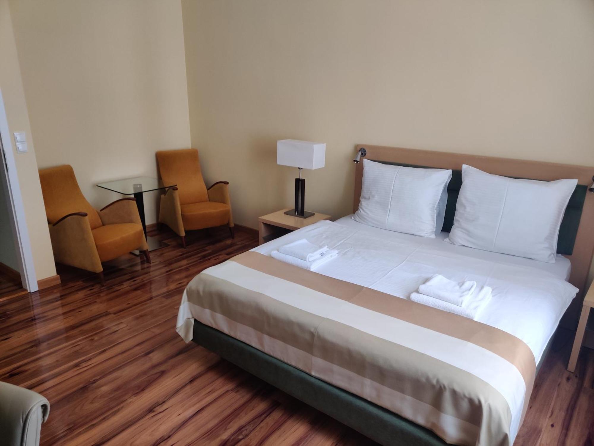 Apartamenty Tessa Jagiellonska Katoviçe Dış mekan fotoğraf